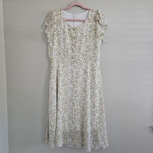 Floral White Yellow Dress Tea Garden Party Spring Summer Nature Flowy Flower XXL